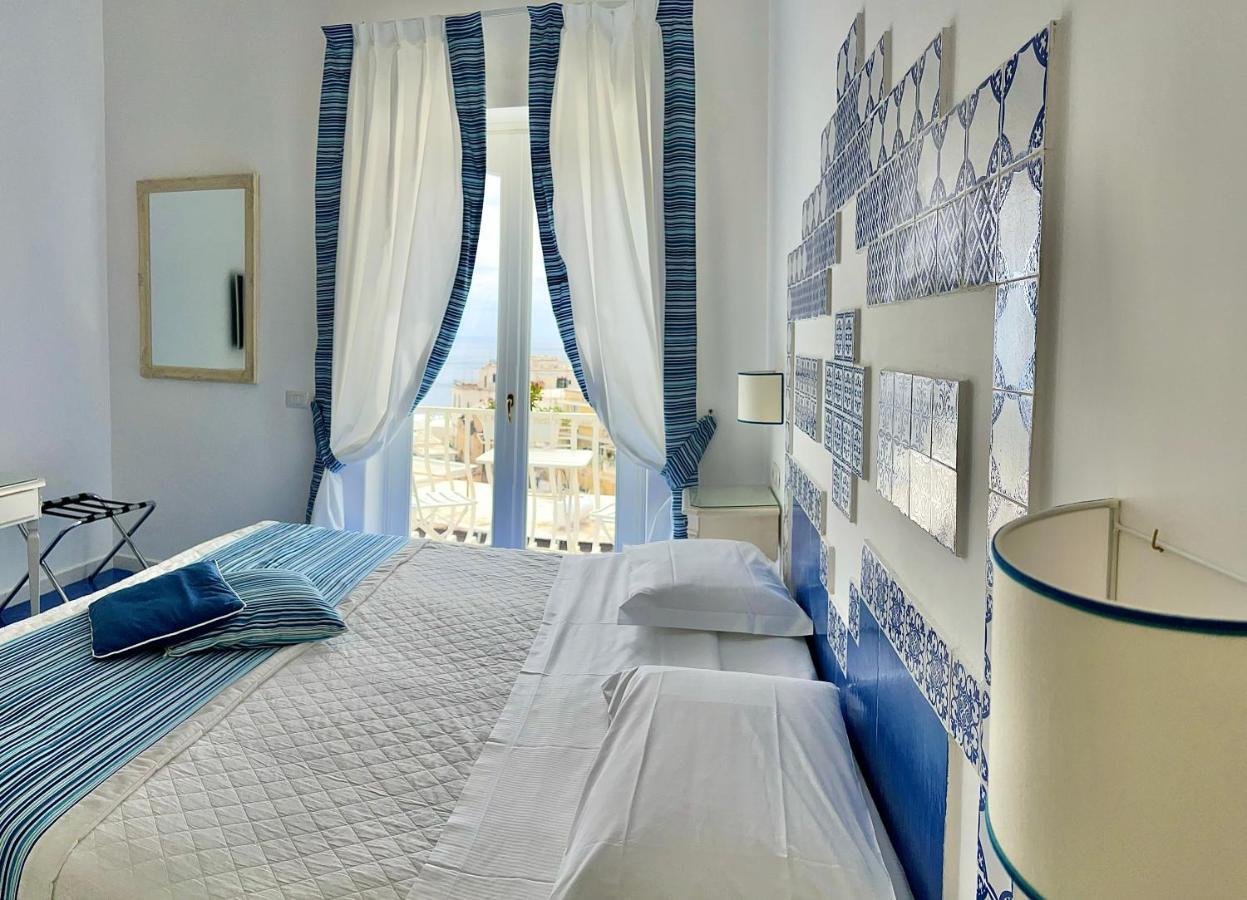 Hotel Villa Delle Palme In Positano Exterior photo
