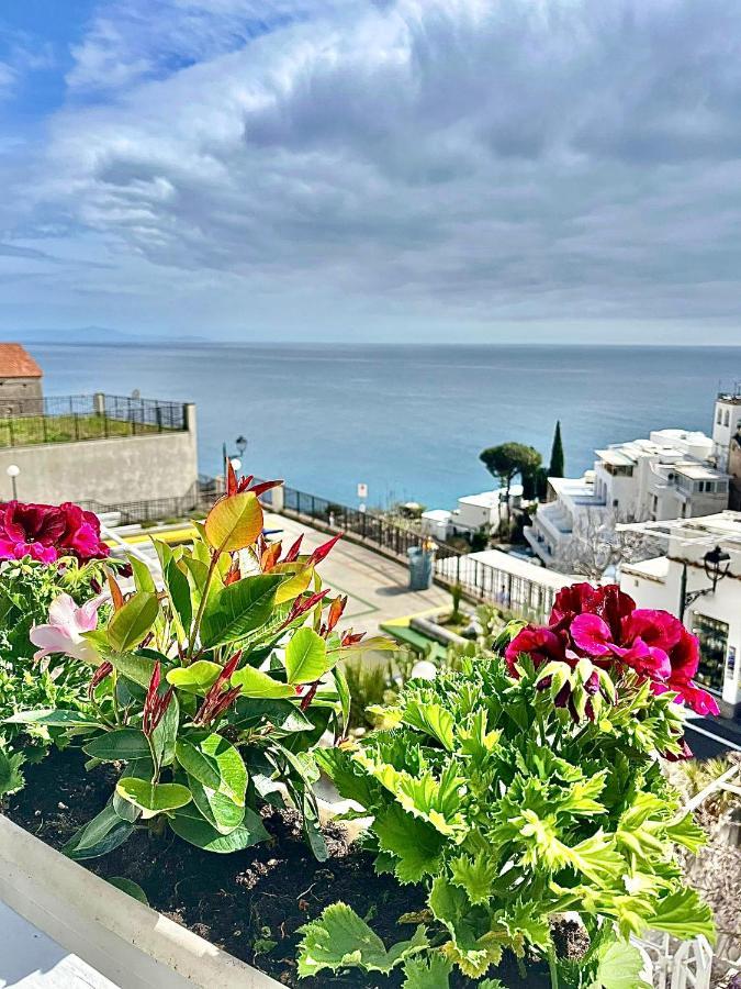 Hotel Villa Delle Palme In Positano Exterior photo