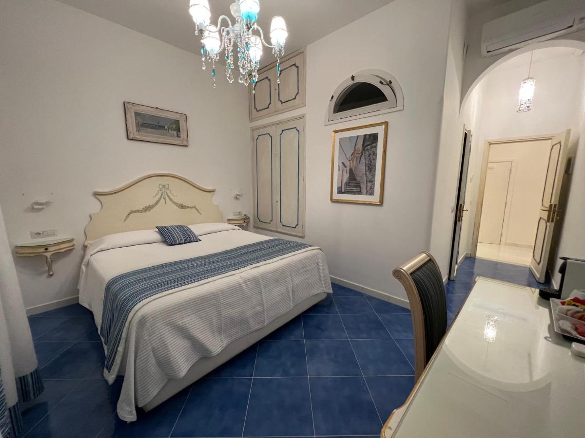 Hotel Villa Delle Palme In Positano Exterior photo