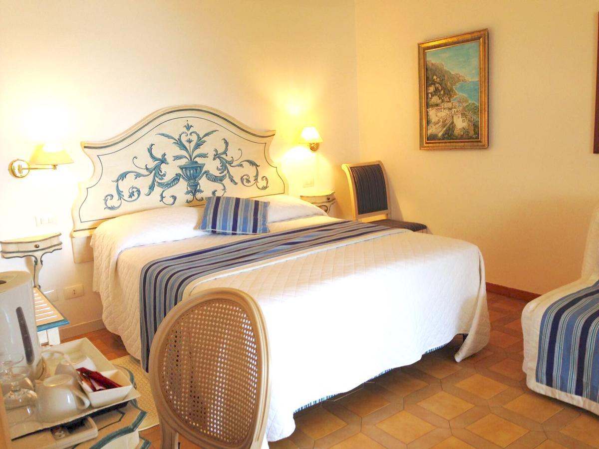 Hotel Villa Delle Palme In Positano Exterior photo