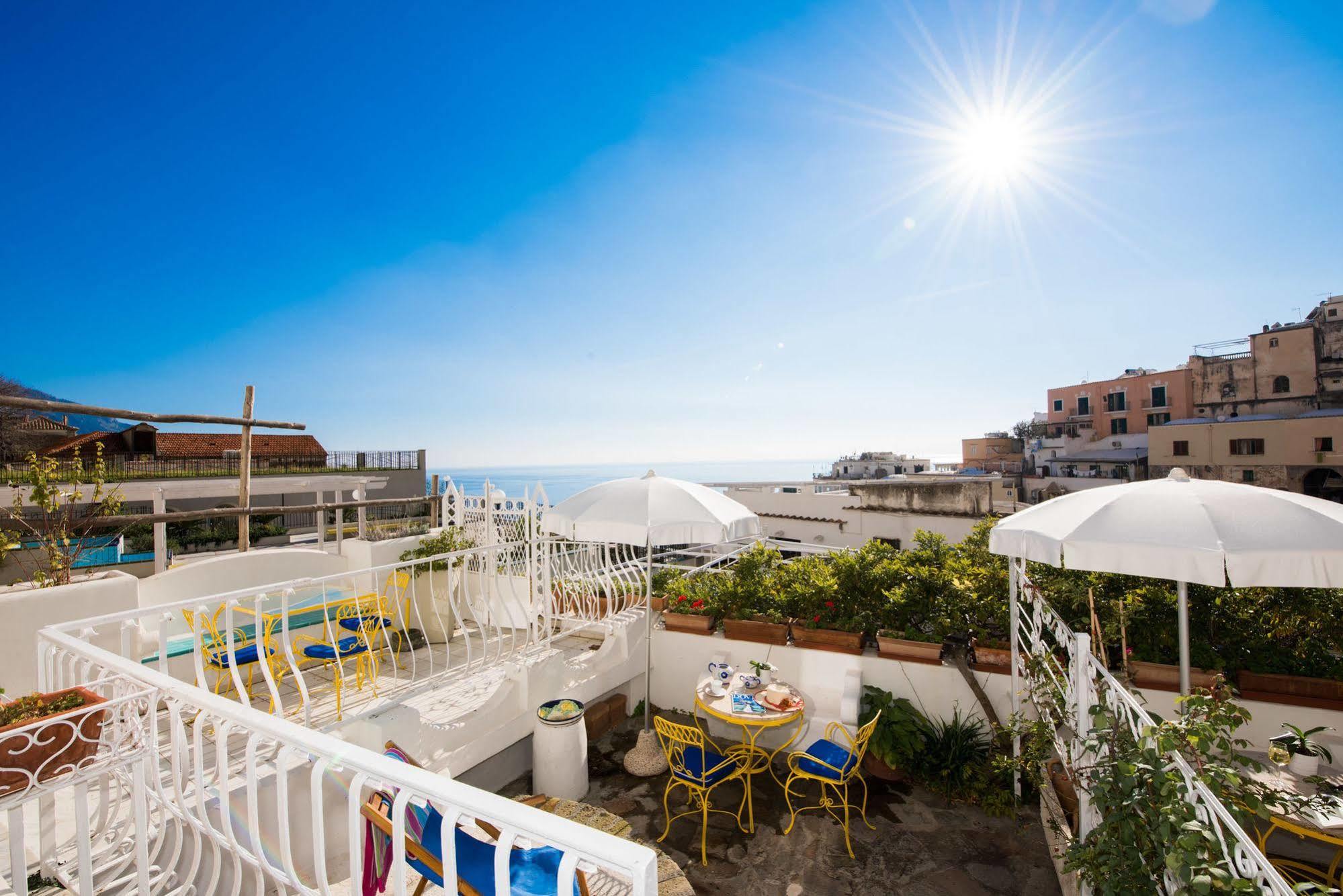 Hotel Villa Delle Palme In Positano Exterior photo